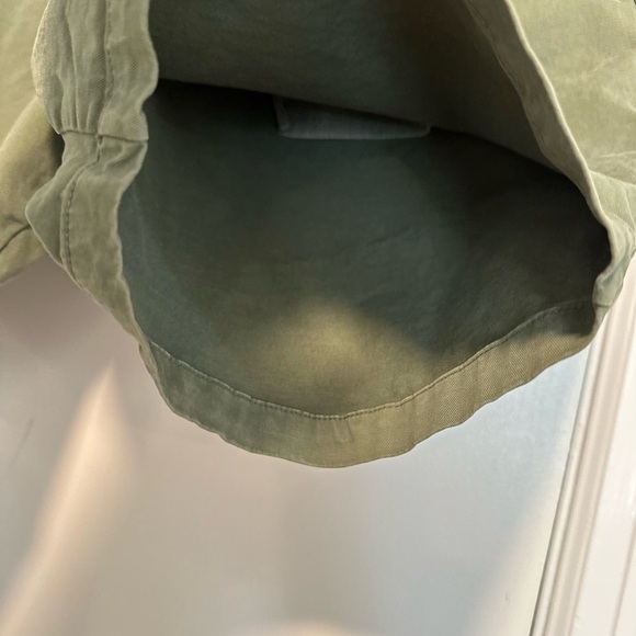 NWOT GAP Womens Dusty Green Sz: 32 - 8” Chino Stretch Shorts. Slash Pockets. - Picture 11 of 12